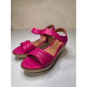 Clarks Collection Magenta Leather Cushion Soft Wedge Sandals Pink Women 9 M